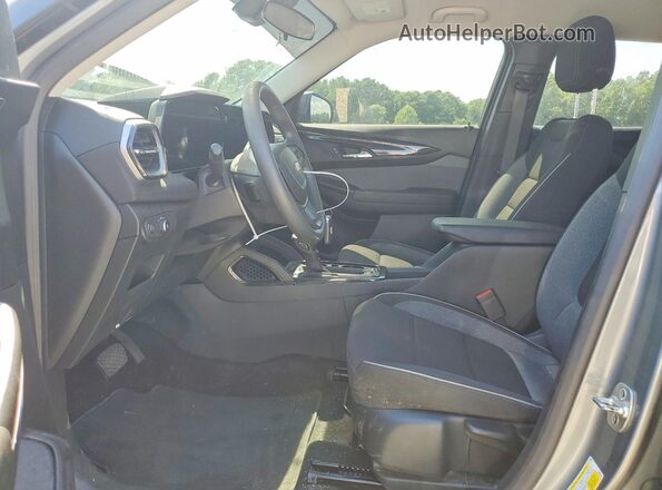 KL79MMSL8RB084092 2024 CHEVROLET TRAILBLAZER Silver წინა სალონის ხედი