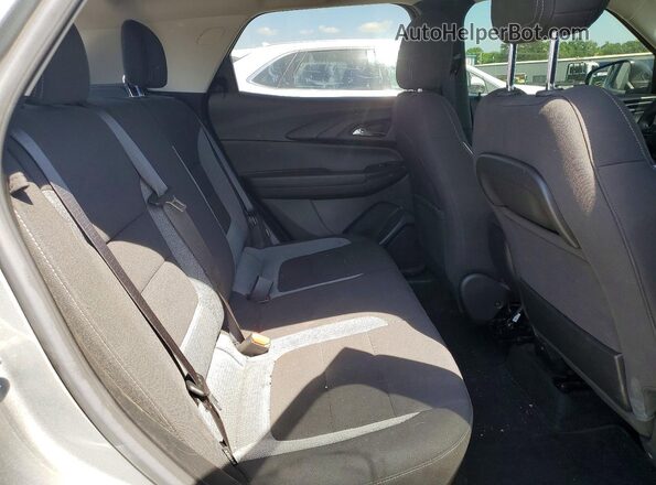 KL79MMSL8RB084092 2024 CHEVROLET TRAILBLAZER Silver უკანა სალონის ხედი