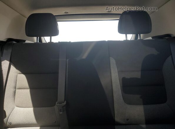 KL79MMSL9RB060643 2024 CHEVROLET TRAILBLAZER Silver Rear seats view