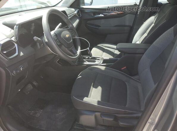 KL79MMSL9RB060643 2024 CHEVROLET TRAILBLAZER Silver Front interior view