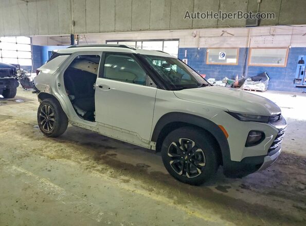 KL79MPS22MB106721 2021 CHEVROLET TRAILBLAZER White Przód prawy