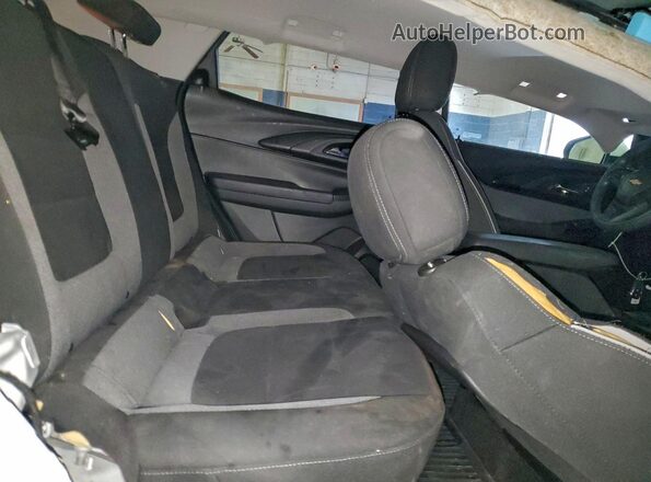 KL79MPS22MB106721 2021 CHEVROLET TRAILBLAZER White Widok wnętrza z tyłu