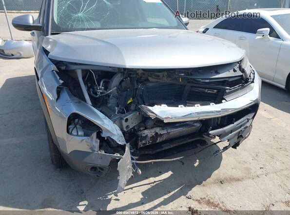 KL79MPS23PB201339 2023 CHEVROLET TRAILBLAZER Серебряный Вид спереди