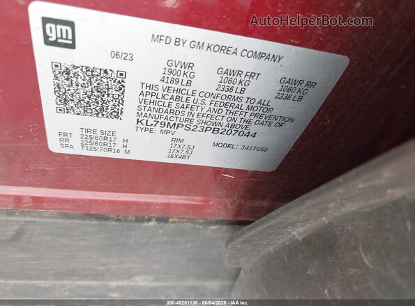 KL79MPS23PB207044 2023 CHEVROLET TRAILBLAZER Maroon Vista del compartimento del motor
