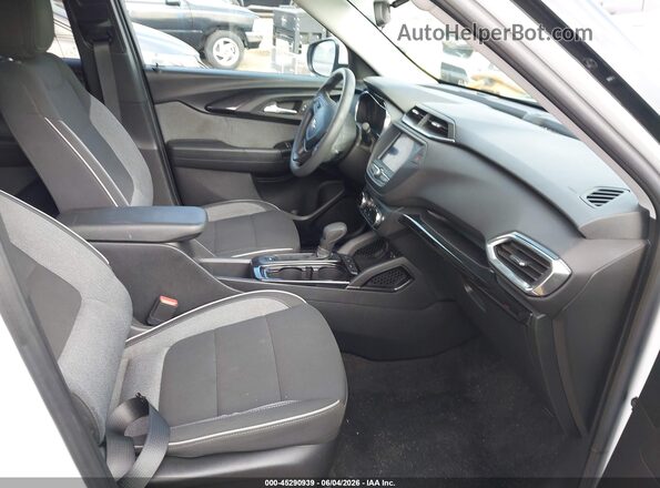 KL79MPS24PB022906 2023 CHEVROLET TRAILBLAZER White Front interior view