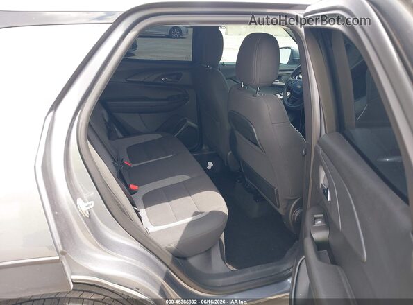 KL79MPS26MB018433 2021 CHEVROLET TRAILBLAZER Gray Widok naklejki z numerem VIN