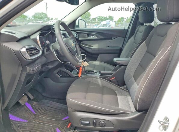 KL79MPS29PB157637 2023 CHEVROLET TRAILBLAZER White Вид салону спереду
