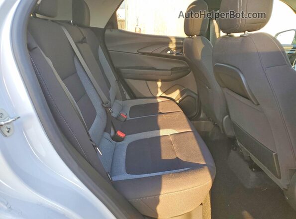 KL79MPSL5RB145898 2024 CHEVROLET TRAILBLAZER White Rear interior view