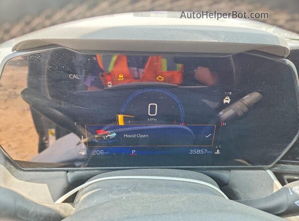 KL79MPSL8RB114080 2024 CHEVROLET TRAILBLAZER Gray Instrument cluster view