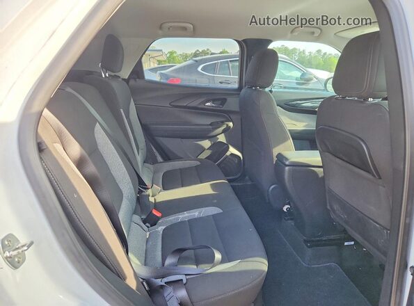 KL79MPSL8RB154465 2024 CHEVROLET TRAILBLAZER White Rear interior view