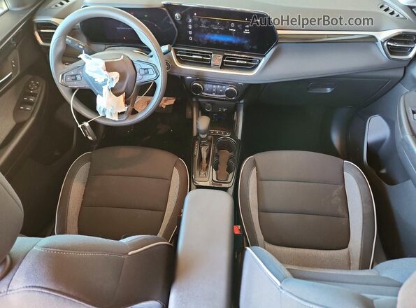 KL79MPSL8TB059282 2026 CHEVROLET TRAILBLAZER Белый Вид панели приборов