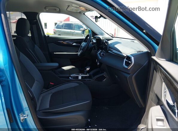 KL79MPSL9TB121093 2026 CHEVROLET TRAILBLAZER Blue Widok wnętrza z przodu
