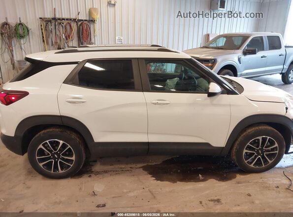 KL79MRSL1RB143111 2024 CHEVROLET TRAILBLAZER White უკანა სალონის ხედი