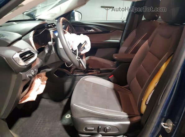 KL79MRSL4MB098383 2021 CHEVROLET TRAILBLAZER Blue Front interior view
