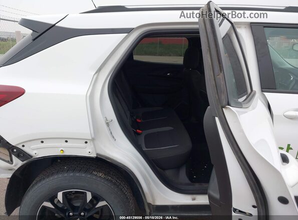 KL79MRSL5PB059158 2023 CHEVROLET TRAILBLAZER White VIN sticker view