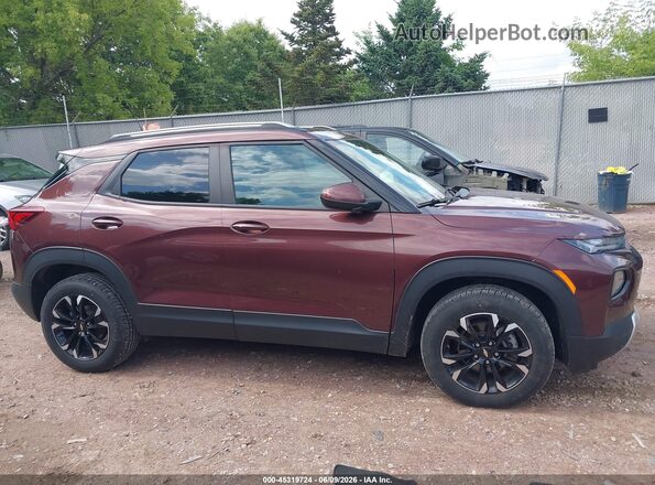KL79MRSL9NB037810 2022 CHEVROLET TRAILBLAZER Burgundy Rear interior view