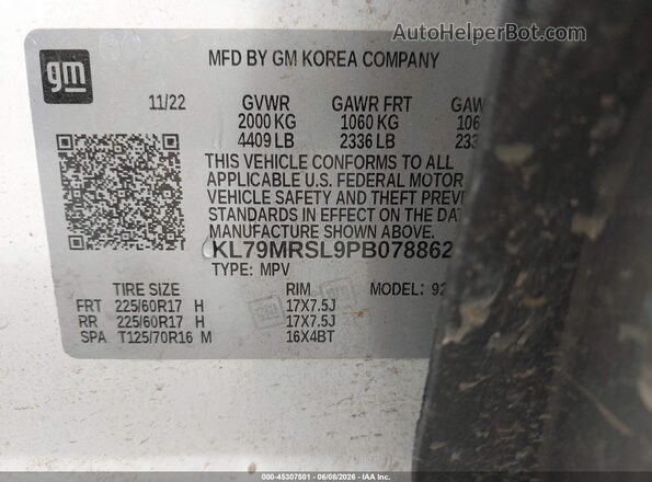 KL79MRSL9PB078862 2023 CHEVROLET TRAILBLAZER White Vista del compartimento del motor