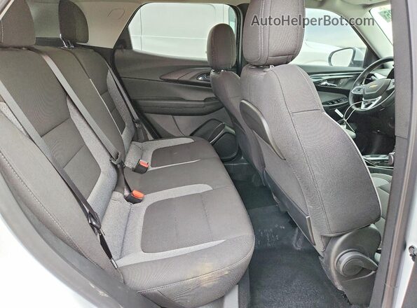 KL79MRSLXRB200454 2024 CHEVROLET TRAILBLAZER White Vista de los asientos traseros