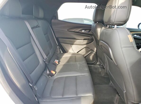 KL79MSSL1PB179983 2023 CHEVROLET TRAILBLAZER White Rear interior view