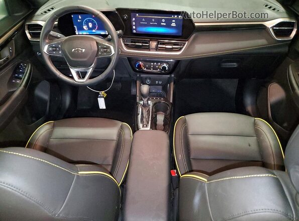 KL79MSSL4RB190723 2024 CHEVROLET TRAILBLAZER Silver წინა პანელის ხედი