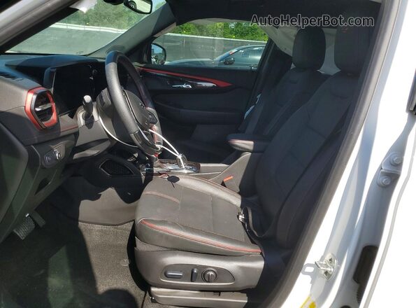 KL79MTSL0SB141739 2025 CHEVROLET TRAILBLAZER White Vista interior delantera