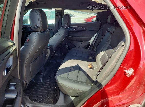 KL79MTSL2NB110108 2022 CHEVROLET TRAILBLAZER Red Widok wnętrza z tyłu