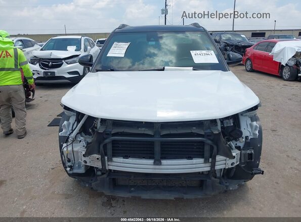 KL79MTSL4MB013247 2021 CHEVROLET TRAILBLAZER White Вид задньої частини салону