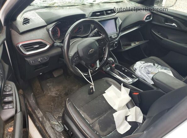 KL79MTSL6MB041177 2021 CHEVROLET TRAILBLAZER White Առջևի վահանակի տեսք
