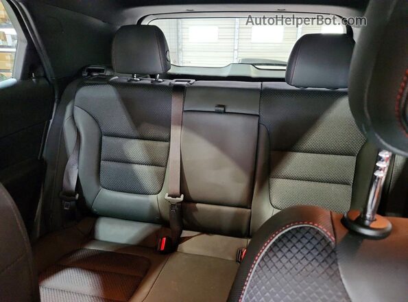 KL79MTSL7MB176300 2021 CHEVROLET TRAILBLAZER Black Հետևի նստատեղերի տեսք