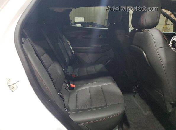 KL79MTSL8MB070339 2021 CHEVROLET TRAILBLAZER White Rear interior view