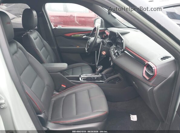 KL79MTSL8RB095801 2024 CHEVROLET TRAILBLAZER Green Front interior view
