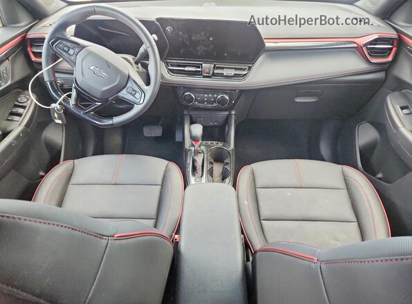 KL79MTSL8SB079393 2025 CHEVROLET TRAILBLAZER Gray Առջևի վահանակի տեսք