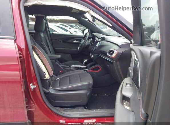KL79MTSL9PB093178 2023 CHEVROLET TRAILBLAZER Red Widok wnętrza z przodu