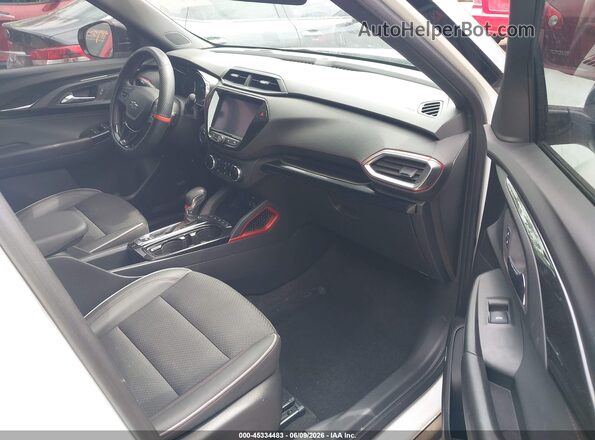 KL79MTSL9PB167800 2023 CHEVROLET TRAILBLAZER Белый Вид салона спереди