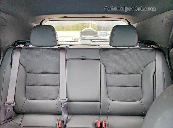 KL79MUSL1MB157909 2021 CHEVROLET TRAILBLAZER Turquoise Rear seats view