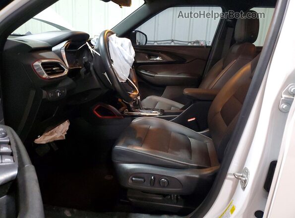 KL79MUSL3MB122479 2021 CHEVROLET TRAILBLAZER White Front interior view