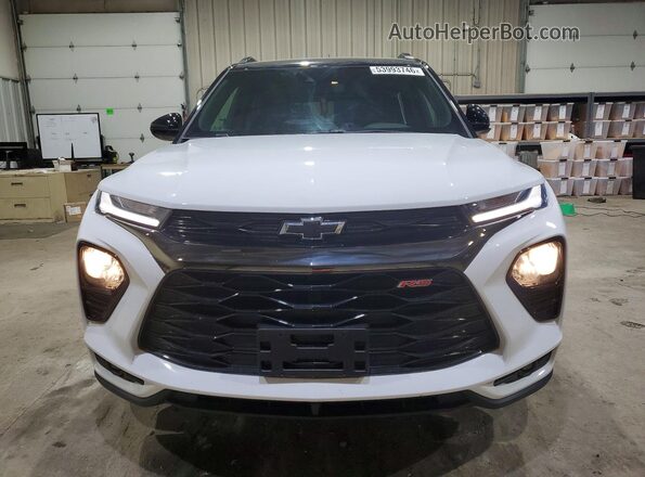 KL79MUSL3PB151209 2023 CHEVROLET TRAILBLAZER White Widok z przodu