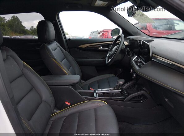 KL79MVSL7SB104568 2025 CHEVROLET TRAILBLAZER White Front interior view
