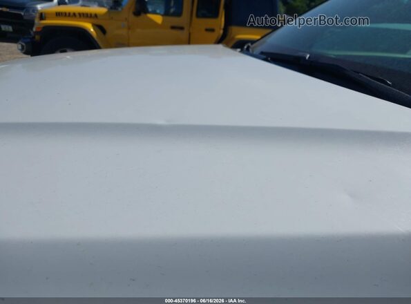 KL79MVSL8PB070535 2023 CHEVROLET TRAILBLAZER Белый Вид спереди