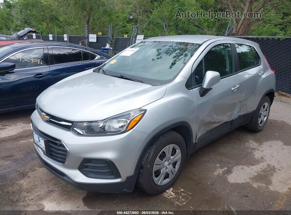 KL7CJKSB0HB123699 2017 CHEVROLET TRAX Silver წინა მარცხენა ხედი სამი მეოთხედიდან