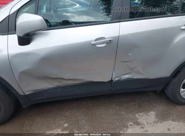 KL7CJKSB0HB123699 2017 CHEVROLET TRAX Silver წინა ხედი