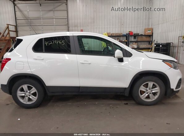 KL7CJKSB1LB333155 2020 CHEVROLET TRAX White Widok wnętrza z tyłu