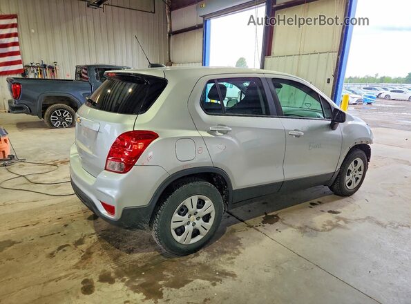 KL7CJKSB2JB594761 2018 CHEVROLET TRAX Silver 