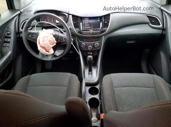 KL7CJKSB2LB328031 2020 CHEVROLET TRAX Black Вид панелі приладів