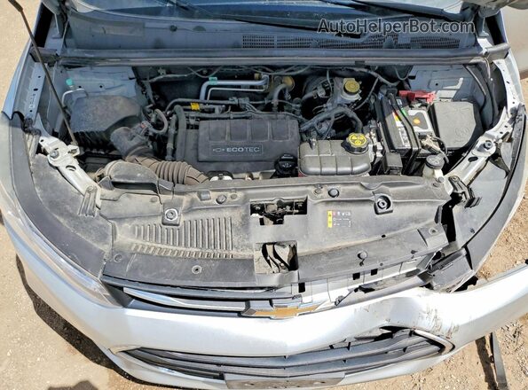 KL7CJKSB4JB624164 2018 CHEVROLET TRAX Silver Вид задньої частини салону