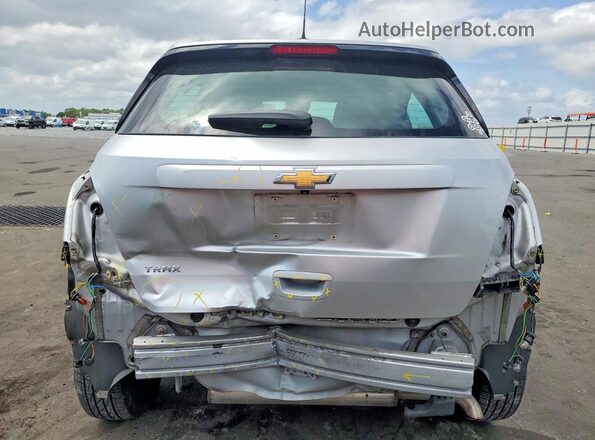 KL7CJKSB7JB595422 2018 CHEVROLET TRAX Silver Հետևի տեսք