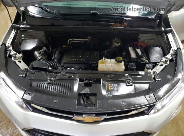 KL7CJKSB7JB602644 2018 CHEVROLET TRAX Silver უკანა სალონის ხედი