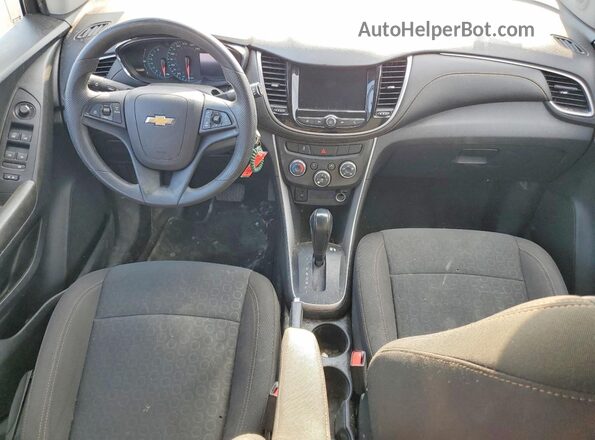 KL7CJKSB7MB329726 2021 CHEVROLET TRAX White Առջևի վահանակի տեսք