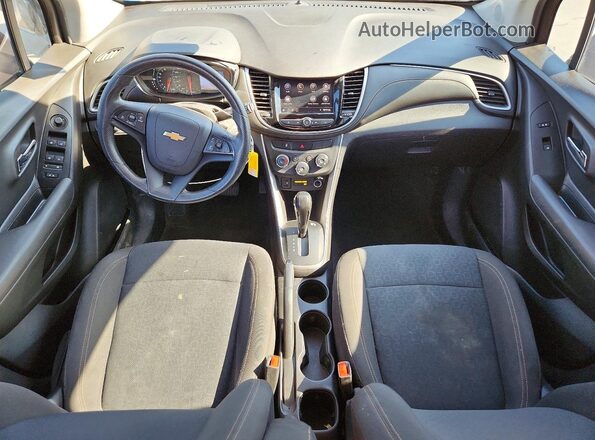 KL7CJKSB8LB063776 2020 CHEVROLET TRAX Черный Вид панели приборов