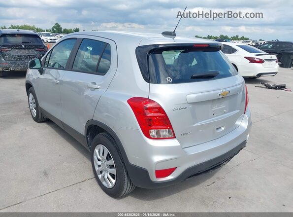 KL7CJKSBXJB555917 2018 CHEVROLET TRAX Silver Задня ліва чверть